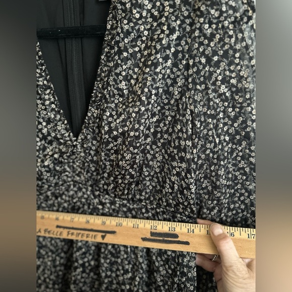 Ever New flounced ditsy print dress - Picture 10 of 16